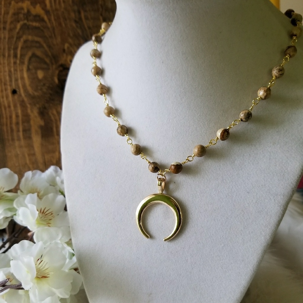 Natural jasper crescent moon choker necklace